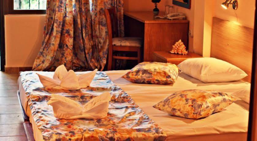 Park Hotel Briz ゴールデンサンド エクステリア 写真