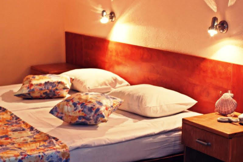 Park Hotel Briz ゴールデンサンド エクステリア 写真